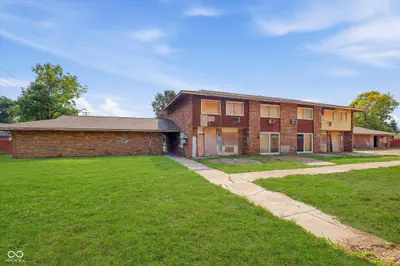 7020 - 7032 Twin Oaks Drive, Indianapolis - 7