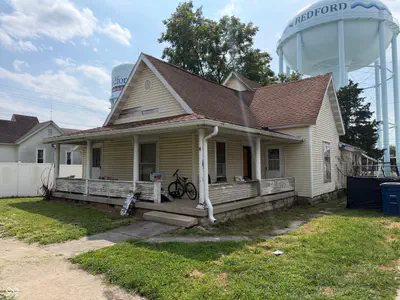 515 J Street, Bedford