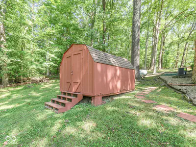 6678 Groundhog Drive, Nineveh - 74