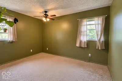 1021 Eastlawn Drive, Whiteland - 16