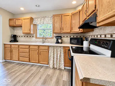 894 Lincoln Heights Drive, Martinsville - 9