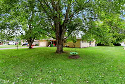 166 Altum Court, Bargersville - 41