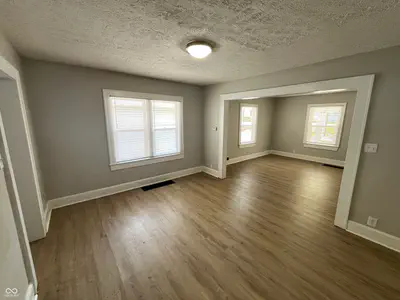 720 Queen Street, Muncie - 12