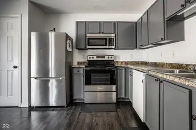 10890 Vanguard Lane, Indianapolis - 16