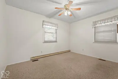 20 N Middleton Drive, Franklin - 18
