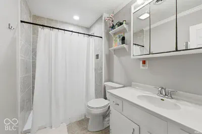8301 Santa Barbara Drive, Muncie - 25