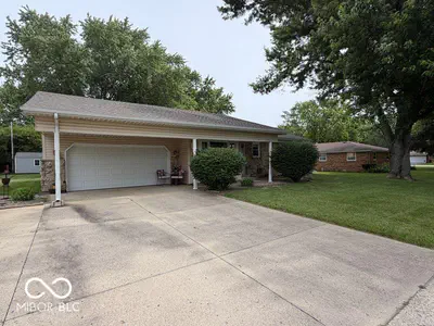 420 Phelps Drive, New Castle - 2