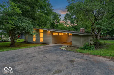 9105 Washington Boulevard, Indianapolis - 2