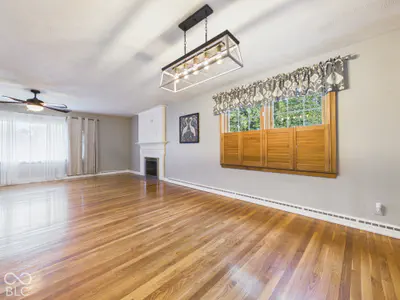 400 Madison Avenue, Pendleton - 24