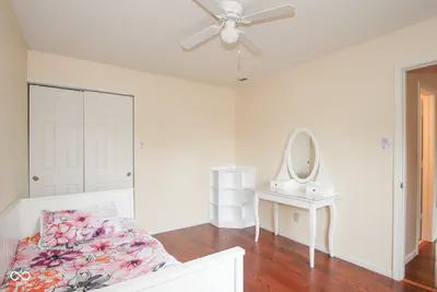 8468 Ash Grove Drive, Indianapolis - 18