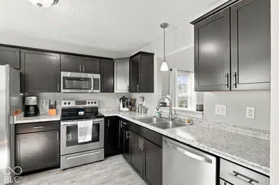 5914 Woodcote Drive, Indianapolis - 13