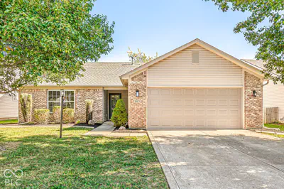 5517 Wood Hollow Drive, Indianapolis - 2