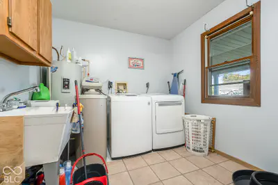 4791 E County Road 950 Road N, Mooreland - 28