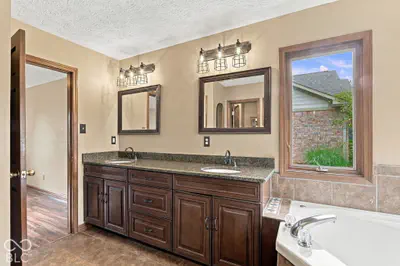 380 Runyon Road, Greenwood - 21