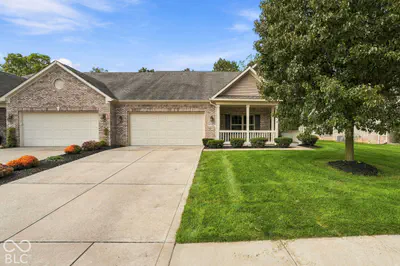 1430 Stoney Pointe Way, Avon