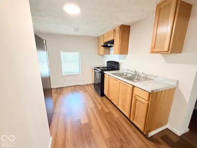 1020 E Seventh Street, Greenfield - 8