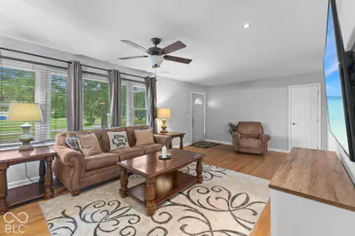 214 W Kings Highway, Rushville - 3
