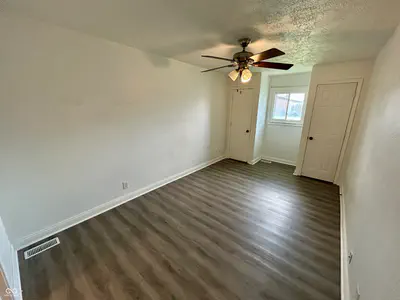 4306 Hoyt Avenue, Indianapolis - 10