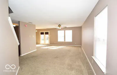 4537 Connaught East Drive, Plainfield - 3