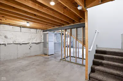4818 Ladywood Bluff, Indianapolis - 52