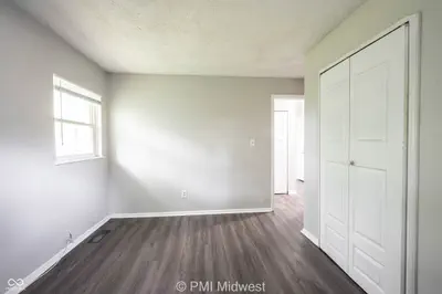 9313 Rochelle Drive, Indianapolis - 19