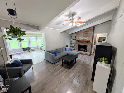 1640 South, Columbus - 4