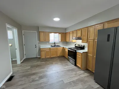 239 S Bradley Avenue, Indianapolis - 11