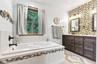 3628 Paddock Road, Plainfield - 8