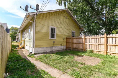 813 Denny Street, Indianapolis - 17