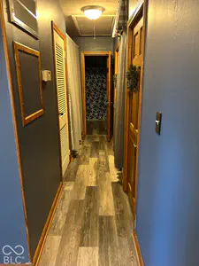 310 Shelton, Whiteland - 8