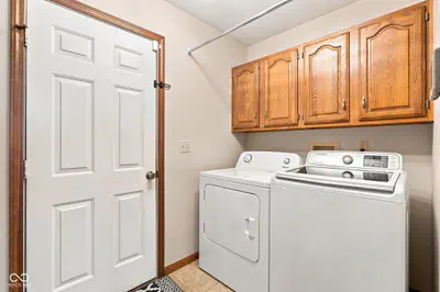 2611 Conestoga Court, Newburgh - 30