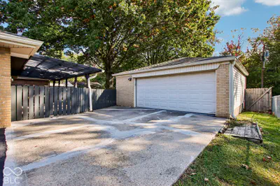 537 4th Avenue, Beech Grove - 24