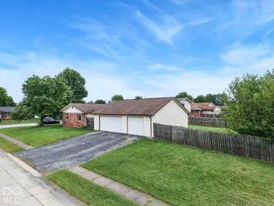 4902 Candy Spots Drive, Indianapolis - 30