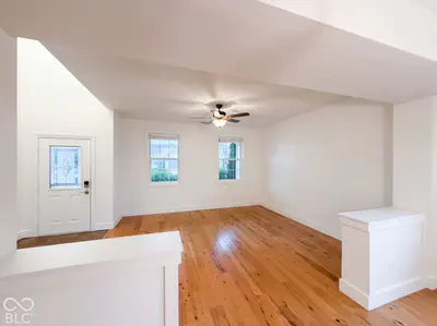 1103 Boxwood Lane, Greenwood - 8