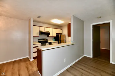 4381 Village Parkway Circle, Indianapolis - 8