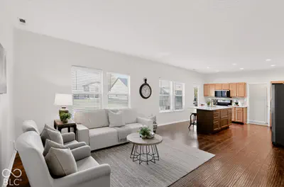 2020 Treving Drive, Cicero - 9