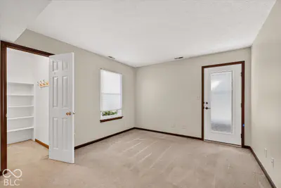 1239 S Jefferson Street, Brownsburg - 33