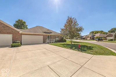 5701 Kensington Way N, Plainfield - 28