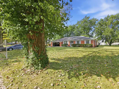 1581 Crest Drive, Shelbyville - 55