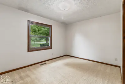 2448 S Sunrise Drive, New Palestine - 49