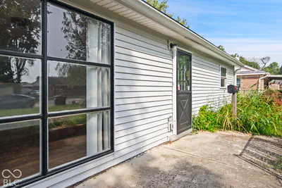 512 Park Drive, Greenwood - 3