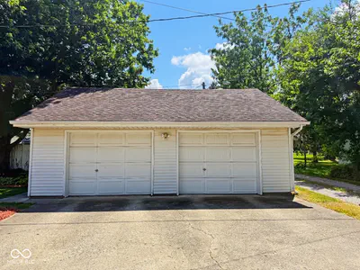215 College Street, Rockville - 61