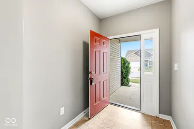 5350 Tanglewood Lane, Whitestown - 3