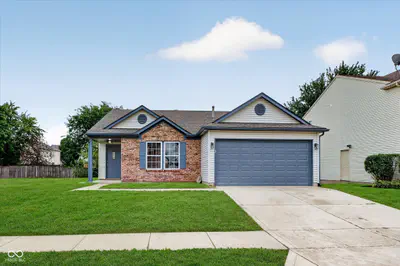 2203 Summerfield Drive, Plainfield