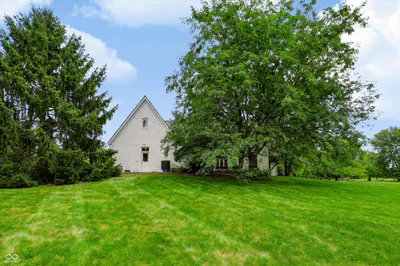8437 500, Zionsville - 101