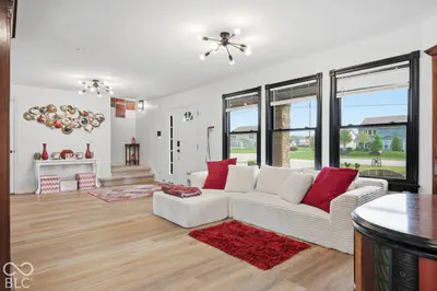 1334 Runyon, Greenwood - 4