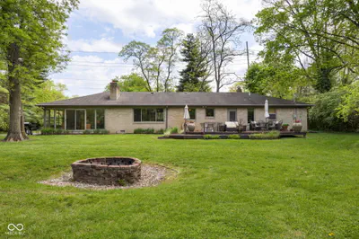 7050 Allisonville Road, Indianapolis - 46