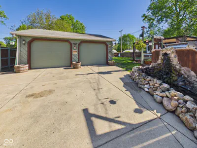 318 Vasbinder Drive, Chesterfield - 27