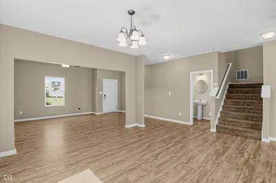 485 Haywood Drive, Greenfield - 8