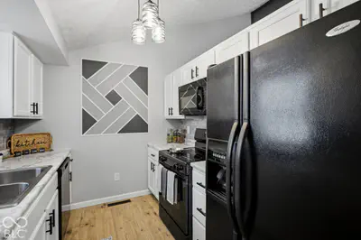 3920 Peppertree Lane, Columbus - 10